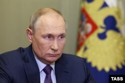 Президент России Владимир Путин во время встречи с председателем Следственного комитета РФ Александром Бастрыкиным. Санкт-Петербург, 9 октября 2022 года