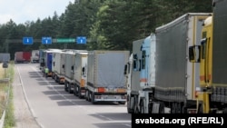 Four Poland-Ukraine border crossings have been under a blockade since earlier this month. (file photo)