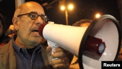 Muhammad El-Baradei addressing protesters at Tahrir Square in Cairo on January 30, five days after protests started and less than two weeks before the popular revolt swept Egyptian President Hosni Mubarak from power.