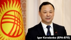 Outgoing Kyrgyz Foreign Minister Ruslan Kazakbaev (file photo)