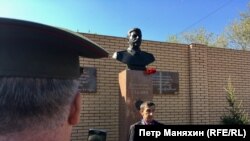 More than 11,500 people signed a petition to protest the plan to erect the monument in Novosibirsk.