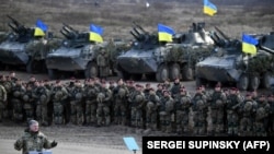 Президент Украины на встрече с украинскими военными, иллюстрационное фото