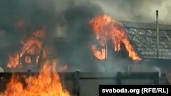 Since Ivan Shnaider became the chief of the village fire service in August, six private houses and several other buildings in the village had been set on fire. (illustrative photo)